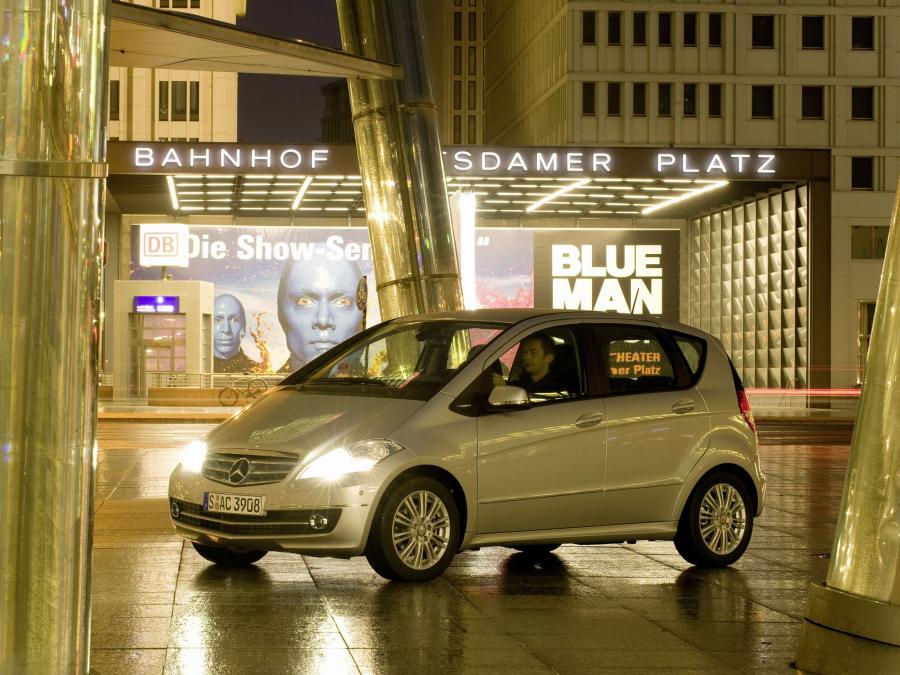  Mercedes-Benz A170 5-Door 2008 года  (фото 10 из 22)